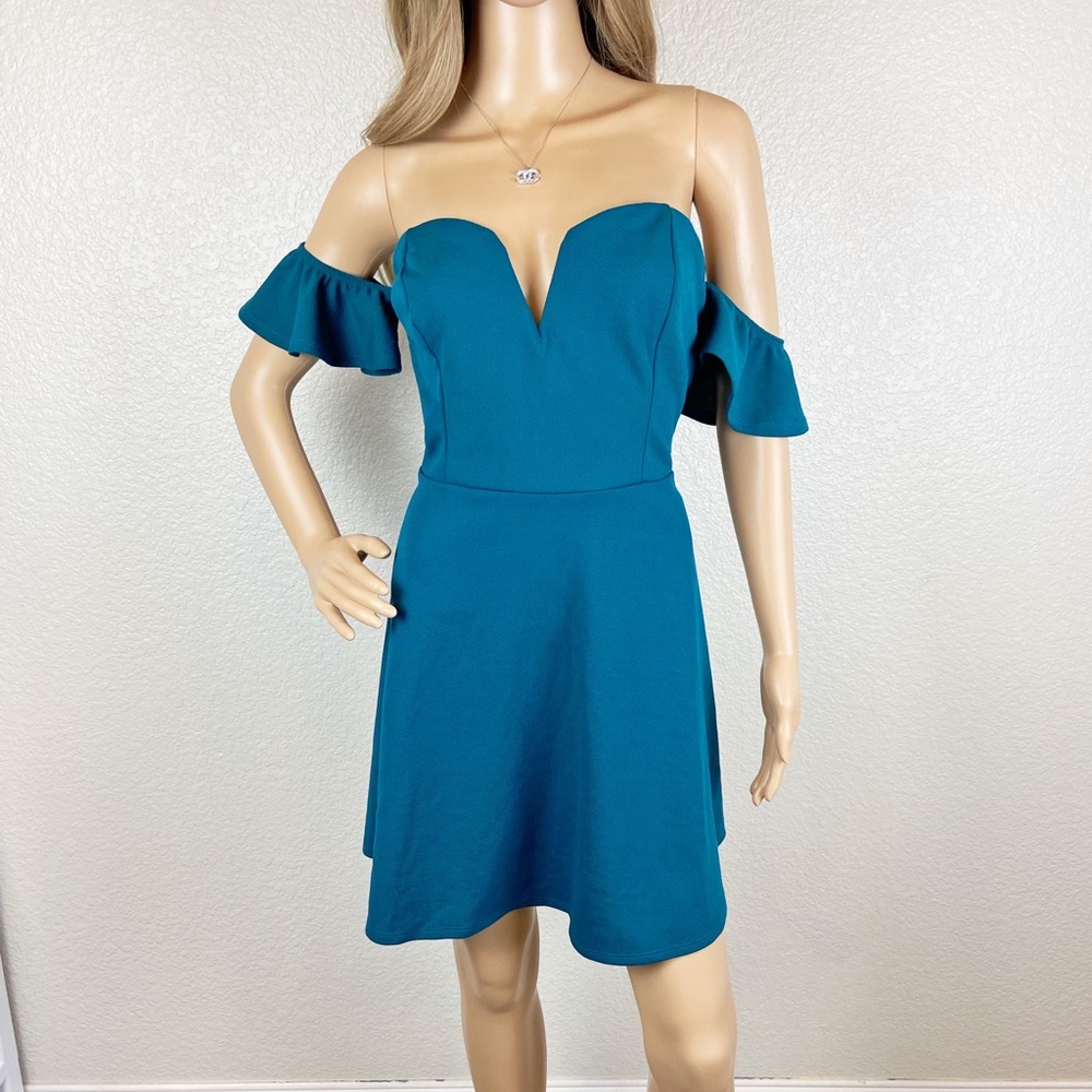 Cute/sexy off shoulder summer dress
